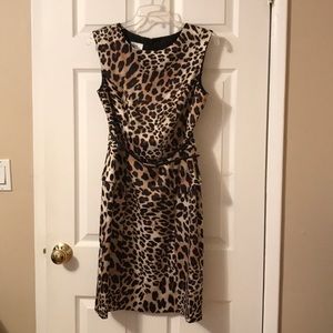Leopard silky dress w side peplum